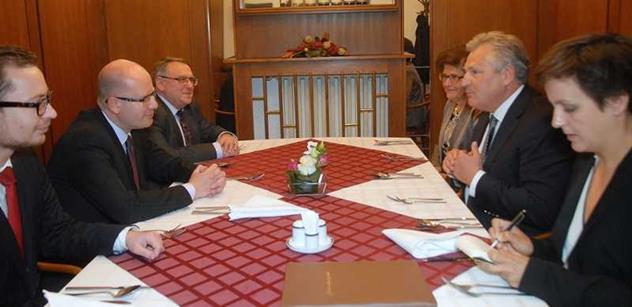 Premiér Sobotka diskutoval s exprezidentem Kwaśniewskim